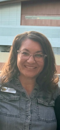 Dr. Sara Bustamante